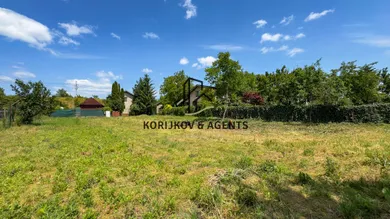 Na predaj pozemok, 399 m², Valaliky, Záhradná