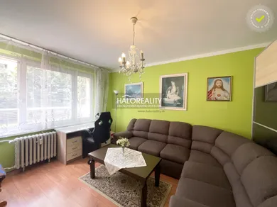 Na predaj 2-izbový byt, 54 m², Banská Bystrica, Tulská
