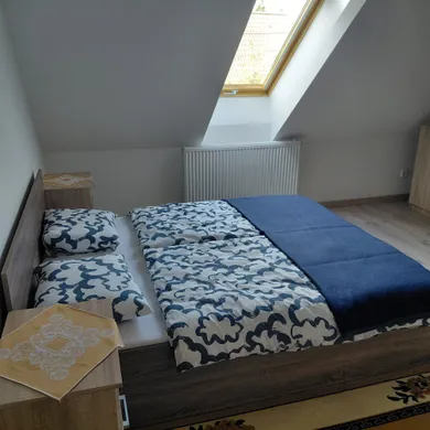 Na prenájom 3-izbový byt, 70 m², Pezinok, Hviezdoslavova