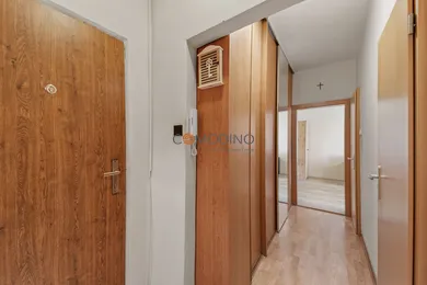 Na predaj 2-izbový byt, 56 m², Bratislava-Ružinov, Nezábudková