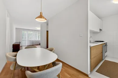 Na prenájom 4-izbový byt, 97 m², Bratislava-Staré Mesto, Palisády
