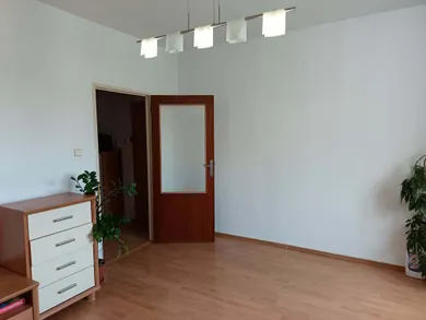 Na prenájom 2-izbový byt, 49 m², Brezno
