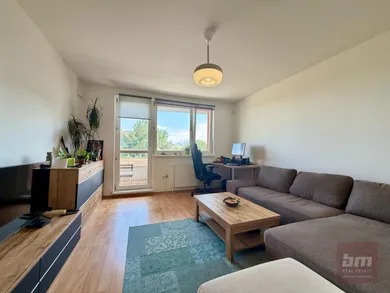 Na predaj 3-izbový byt, 70 m², Bratislava-Petržalka, Fedinova