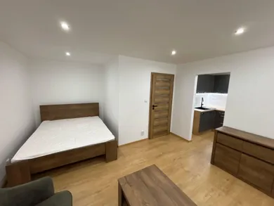 Na prenájom 1-izbový byt, 28 m², Martin, Rázusova