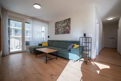 Na predaj 3-izbový byt, 63 m², Bratislava-Ružinov, Bajkalská