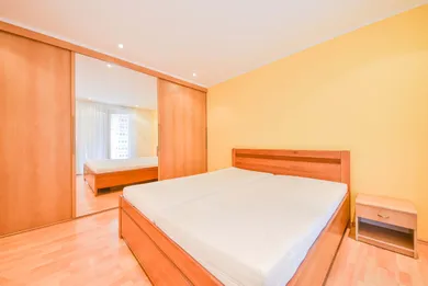 Na prenájom 4-izbový byt, 112 m², Košice-Juh, Brezová
