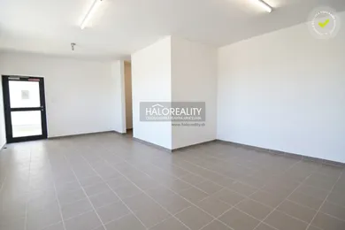 Na predaj komerčné, 60 m², Dunajská Lužná