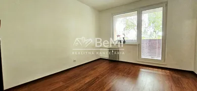 Na predaj 3-izbový byt, 74 m², Rimavská Sobota