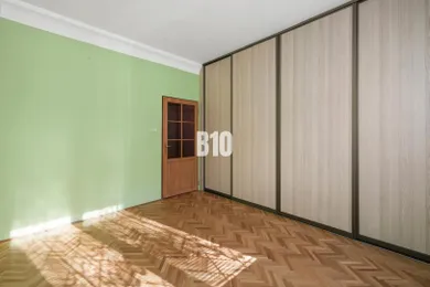 Na predaj 2-izbový byt, 63 m², Bratislava-Ružinov, Mesačná