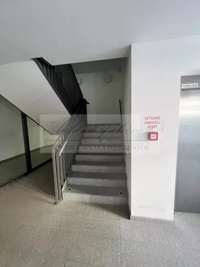 Na prenájom byt v Bratislava-Rača · €243 000 · Pôvodný stav