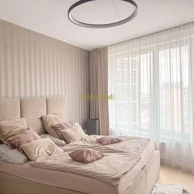 Na predaj 3-izbový byt, 83 m², Bratislava-Staré Mesto, Čulenova