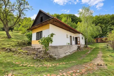 Na predaj pozemok, Nová Baňa