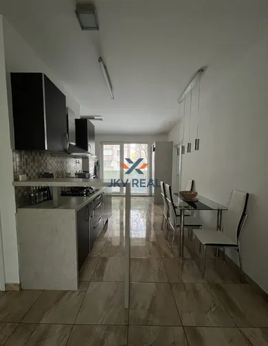 Na predaj 3-izbový byt, 73 m², Nové Zámky, Šoltésovej