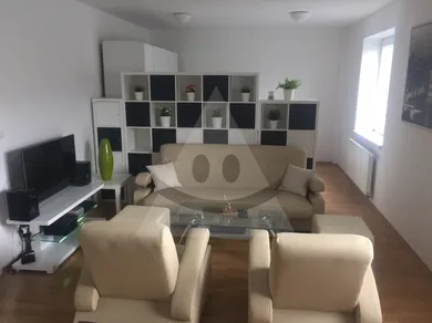 Na prenájom 1-izbový byt, 44 m², Žilina, Obchodná