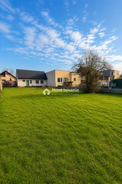 Domy na sprzedaż, Stupava · €174 570