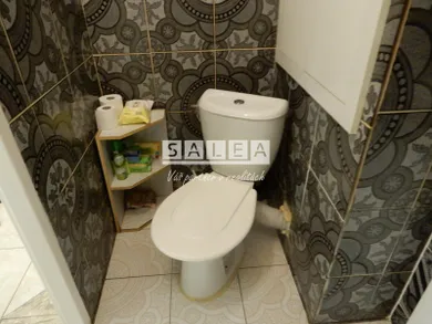 Na predaj 3-izbový byt, 83 m², Levice, Perecka