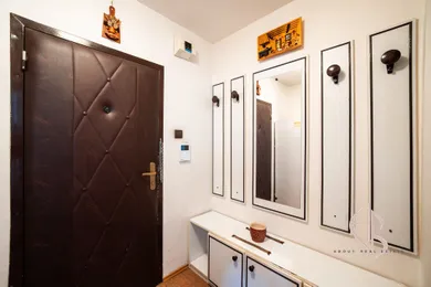 Na predaj 3-izbový byt, 70 m², Banská Bystrica, Ďumbierska