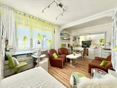 Na predaj 1-izbový byt, 44 m², Bratislava-Nové Mesto, Riazanská