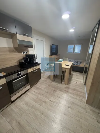 Na predaj dom, 100 m², Baka