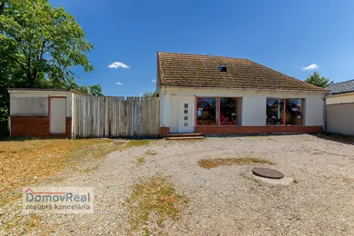 Działki na sprzedaż, Senec · €399 990
