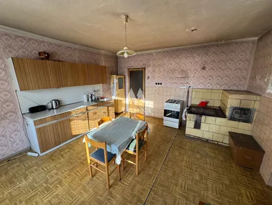 Na predaj dom, 200 m², Čerín