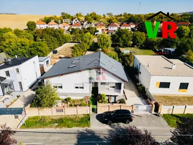 Na predaj objekt, 100 m², Podhájska, Senčianska