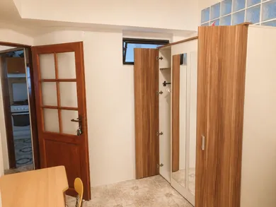 Na predaj 4-izbový byt, 78 m², Bratislava-Staré Mesto, Krížna
