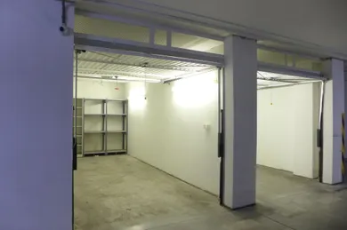 Na predaj objekt, 17 m², Bratislava-Petržalka, Námestie Hraničiarov