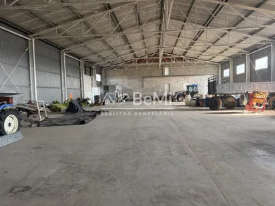 Na predaj dom, 552 m²