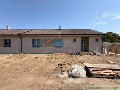 Na predaj dom, 105 m², Komoča