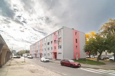 Na predaj 5-izbový byt, 83 m², Sereď, Legionárska