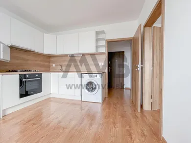 Byty na prenájom 1-izbový, Nové Zámky · €460