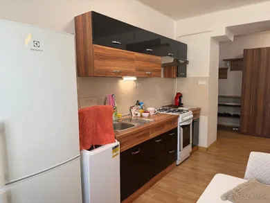 Na prenájom 1-izbový byt, 40 m², Košice-Juh, Šoltésovej