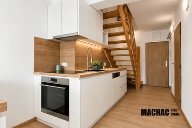 Na prenájom 3-izbový byt, 55 m², Čataj, Hlavná