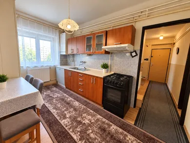 Na predaj 2-izbový byt, 56 m², Galanta, Hlavná
