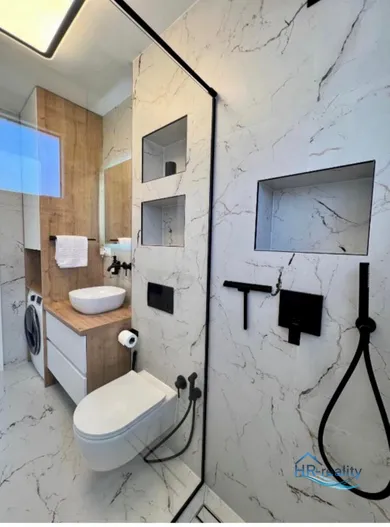 Na predaj 3-izbový byt, 60 m²
