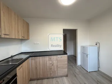 Na prenájom 1-izbový byt, 36 m², Martin, E. B. Lukáča