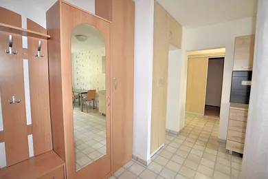 Na prenájom 2-izbový byt, 51 m², Poprad, 29. augusta