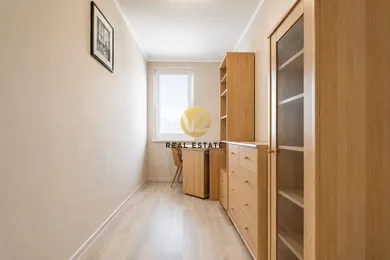 Na predaj 3-izbový byt, 59 m², Nitra, Bajkalská