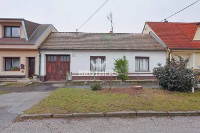 Houses for sale, 4-room in Pezinok · €319,900