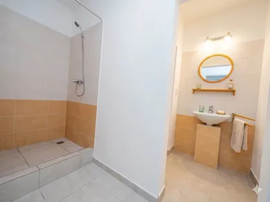 Na predaj komerčné, 106 m², Bratislava-Ružinov, Na piesku