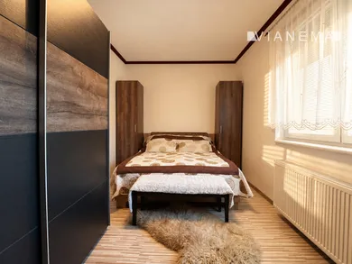 Na predaj dom, 195 m², Kútniky