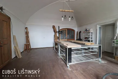 Na predaj dom, 300 m², Poprad, Velické námestie