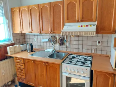 Na prenájom 3-izbový byt, 63 m², Banská Bystrica, Tulská