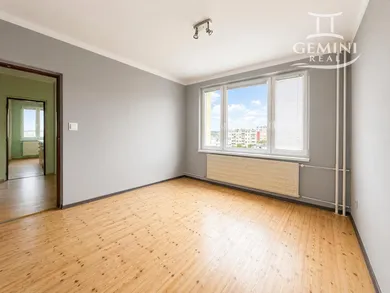 Na predaj 3-izbový byt, 75 m², Tornaľa, Poštová