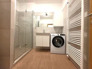 Na prenájom 1-izbový byt, 35 m², Bratislava-Karlova Ves, Hudecova