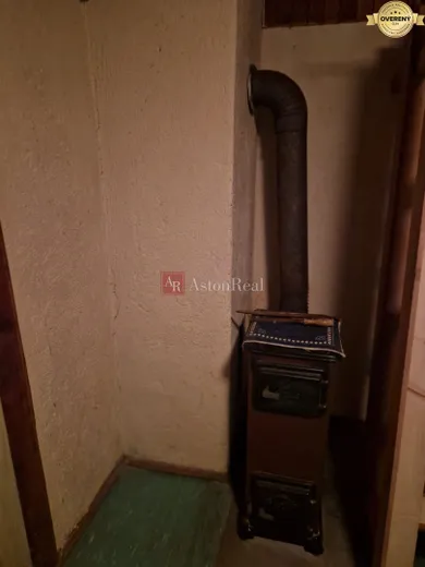 Na predaj 5-izbový rekreačný dom, 130 m², Moštenica