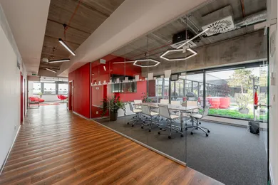 Na prenájom komerčné, 30 m², Košice-Západ, Moldavská cesta 3A