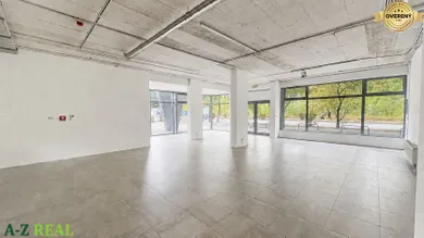 Na prenájom komerčné, 175 m², Bratislava-Ružinov