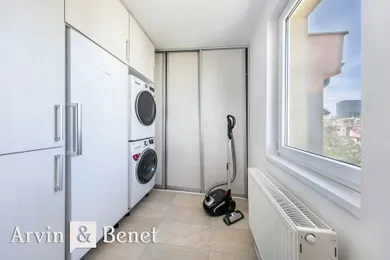 Na predaj 3-izbový byt, 112 m², Bratislava-Ružinov, Teslova
